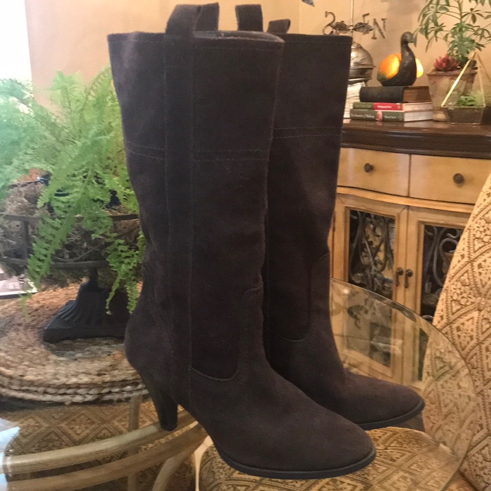 COPY - Nine & Co Suede Boots